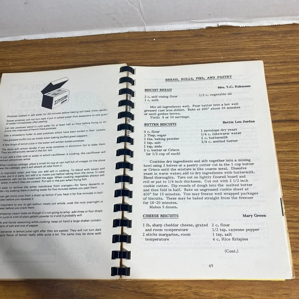 Mount Vernon Texas First United Methodist Church Cookbook VTG Comb Local